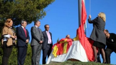 La alcaldesa de Benalmádena, Paloma García Gálvez, presidió el pasado viernes, 6 de diciembre, el acto institucional con motivo del 35º Aniversario de la Constitución Española.