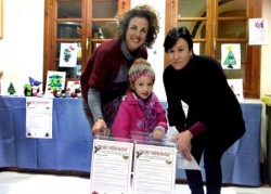 La estudiante de primaria del Colegio de Educación Primaria y Secundaria ‘La Leala’, en Arroyo de al Miel, Alba Raya González, será la encargada de inaugurar mañana el alumbrado navideño de las calles del municipio, tras resultar ganadora del Concurso ‘Nuestra Navidad’.