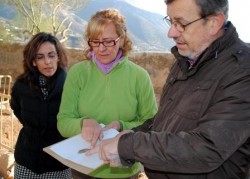 Las catas arqueológicas de La Muralla han permitido localizar herramientas usadas por los hombres del Paleolítico Superior, fecha en la que ya se puede catalogar la presencia de habitantes en Mijas Pueblo gracias a estos trabajos.