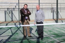 El Patronato Deportivo Municipal de Benalmádena ha incorporado una nueva zona de práctica deportiva, aprovechando la explanada del Polideportivo Municipal de Arroyo de la Miel. Concretamente, en un área de unos 300 metros, ha instalado cuatro nuevas pistas de minipadel.