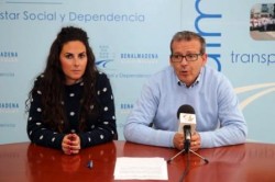 El primer teniente de Alcalde y concejal de Bienestar Social, Francisco Salido, ha informado en rueda de prensa sobre las ventajas que aporta la teleasistencia para los mayores. 