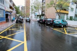  La alcaldesa de Benalmádena, Paloma García Gálvez, ha realizado hoy una visita a la céntrica barriada de Bonanza, en Arroyo de la Miel, para comprobar los resultados de las actuaciones de remodelación y mejora que se han llevado a cabo durante los últimas semanas y que han dado respuesta a las demandas de los residentes de la zona.