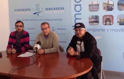 El primer teniente de alcalde y concejal de Bienestar Social, Francisco Salido, ha anunciado hoy en rueda de prensa, junto al responsable de la Asociación Comedor Social, Antonio Relinque, el próximo taller de Hip Hop para adolescentes del aula psicoeducativa de la citada asociación , impartido por el famoso profesor Carlos The Body, que también ha acudido a esta presentación.