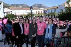  La alcaldesa, Paloma García Gálvez, ha compartido hoy con los alumnos del Colegio de Educación Infantil y Primaria ‘Jacaranda’ de Benalmádena Pueblo la celebración del Día Escolar de la No Violencia y la Paz (DENIP).