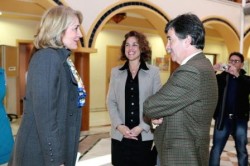 La concejala del área, Yolanda Peña, ha destacado que “desde el Gobierno municipal continuaremos trabajando en pro de la educación de nuestros hijos”.