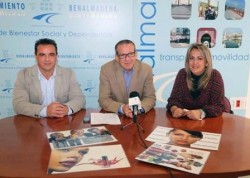 El primer teniente de alcalde y concejal de Bienestar Social, Francisco Salido, ha presentado en rueda de prensa, junto a la presidenta de la Asociación Sabrin y el consejero de belleza de Salvador García, la colaboración que prestará a la asociación, a través de la venta de productos de la empresa de cosméticos en la que trabaja.