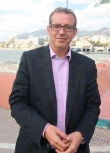 El movimiento ciudadano independiente que lidera Francisco Salido, Unión Centro Benalmádena, ha organizado para el próximo jueves 20 de Marzo, una reunión abierta con los ciudadanos de Benalmádena para tratar uno de los problemas más importantes y acuciantes del ciudadano: el empleo.