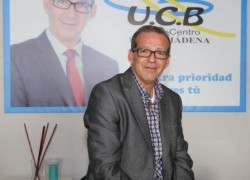 El presidente de UCB, Francisco Salido, ha querido rendir públicamente homenaje al primer presidente que el país tuvo durante la Democracia y que falleció durante la jornada del domingo, Adolfo Suárez, de quien destacó su talante y capacidad de trabajo