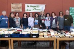 La alcaldesa de Benalmádena, Paloma García Gálvez, asistió el pasado sábado al X Mercadillo de Libros Solidarios a beneficio de Cudeca, que se celebró en la puerta principal de la Biblioteca Pública de Arroyo de la Miel y que contó con una gran acogida por parte de vecinos y visitantes. El evento se enmarca entre las actuaciones benéficas impulsadas a través del convenio de colaboración firmado por la Delegación de Cultura y la fundación.
