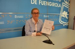 La concejala de Playas del Ayuntamiento de Fuengirola, Ana Mula, ha anunciado hoy que las playas de Fuengirola han obtenido la máxima calificación sanitaria de aguas de baño, según ha comunicado a través de un escrito la Consejería de Salud al propio Consistorio. Los análisis realizados en diversos puntos del litoral, y correspondientes a la temporada de 2013, demuestran que el estado del mar era “excelente” en seis playas. 