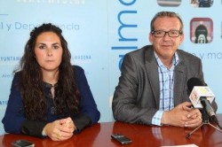 El primer teniente de alcalde y Concejal de Bienestar Social, Francisco Salido, ha ofrecido una rueda de prensa para agradecer la colaboración que vienen prestando, desde el inicio del pasado mes de Marzo, los Centro Educativos del municipio, participando en la recogida de alimentos y productos de primera necesidad.