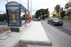 La Corporación municipal del Ayuntamiento de Benalmádena ha dado hoy luz verde a la aprobación inicial del Plan de Movilidad Urbana Sostenible. Una iniciativa que ha sido aprobada en pleno y que responde al vertiginoso aumento de vehículos de motor en el municipio dado el incremento demográfico y que tiene como principal objetivo la implantación de formas de desplazamiento más razonables dentro de la ciudad, según ha explicado el concejal del área, Rafael Obrero. 