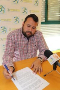 Desde el 9 de mayo y hasta el jueves 22 del mismo mes estará abierto el plazo de inscripción para participar en los campeonatos "Fiestas de San Juan 2014". En el Torneo de Tenis habrá varias categorías, Individual Masculino y Femenino, Consolación, Doble Masculino y Femenino.