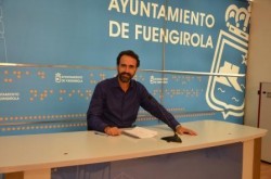 El concejal de Nuevas Tecnologías del Ayuntamiento de Fuengirola, Juan Lazo, ha informado de los resultados del convenio alcanzado con la Dirección General de Tráfico para que los ciudadanos puedan tramitar directamente desde el Consistorio cambios en el permiso de conducir y en el permiso de circulación, sin necesidad de desplazarse a la Jefatura Provincial de Tráfico en Málaga. 