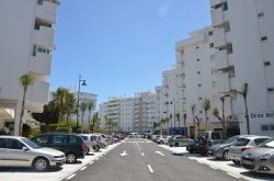 Buenas noticias para los vecinos y visitantes que transitan por la avenida de Miramar y su entorno; hoy ya ha abierto al tráfico el tramo comprendido entre la avenida Santa Amalia y el Paseo de Poniente. De esta forma esta zona de la ciudad comienza poco a poco a recuperar la normalidad tras llevar a cabo una remodelación integral