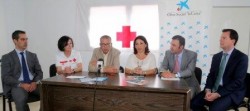 La Asamblea Local de Cruz Roja de Benalmádena , ha sido beneficiaria de un donativo por parte de Obra Social la Caixa, con el que pretenden remodelar sus instalaciones, de manera que puedan ofrecer un mejor servicio a los benalmadenses. En esta estrega estuvo presente el primer teniente de alcalde y Concejal de Bienestar Social, Francisco Salido,la Concejala de Participación Ciudadana Ana Macías, la Presidenta de la Asamblea Local de Cruz Roja Benalmádena, Paqui López y tres directores de sucursales de La Caixa de nuestro municipio, Manuel Gallego, Lázaro Balbuena y Juan Antonio Quesada.
