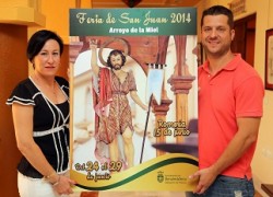 La concejala de festejos, Concepción Tejada, ha presentado la programación de la Feria de San Juan 2014 que la delegación de festejos ha elaborado, dando comienzo el día 23 en el que las calles de nuestro municipio, que se vestirán de luces, colores, flores de papel y mantones. Sus vecinos se reunirán para pasar una noche en compañía de amigos, familiares y así disfrutar de las verbenas y quema de los tradicionales júas.