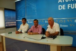 El concejal de Deportes del Ayuntamiento de Fuengirola, Pedro Cuevas, ha asistido a la presentación oficial del XIII Torneo de Golf "Solidarios", que se celebrará el sábado 28 de junio en el campo Los Lagos de Mijas Golf y cuyo objetivo es recaudar fondos para ayudar a personas necesitadas de la ciudad.