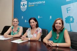 El Ayuntamiento ha abierto el plazo para la presentación de candidaturas al XIII Premio Mujer Empresaria de Benalmádena 2014, un certamen que tiene por objeto reconocer y apoyar las empresas creadas por mujeres en el municipio. La concejala de Igualdad, Ana Macías, ha presentado hoy en rueda de prensa las bases del premio, cuyo plazo de presentación de candidaturas estará abierto hasta el 1 de septiembre