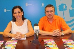 La concejala de Comercio en el Ayuntamiento de Benalmádena, Ana Macías, ha destacado en rueda de prensa que el festival ‘Remember’, celebrado del 24 al 27 de julio, se ha consolidado como referente musical de los años 60 y 70. La edil ha destacado que los conciertos programados en esta segunda edición reunieron a más de un millar de espectadores en los Jardines del Muro, en Benalmádena Pueblo.