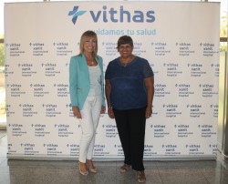 La concejala de Sanidad, Alicia Laddaga, ha mantenido recientemente una reunión con la directora gerente del Hospital Viítas-Xanit, Mercedes Mengíbar