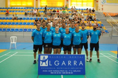 Los benalmadenses afrontan una nueva temporada en la máxima categoría del bádminton español con la meta de la permanencia como principal objetivo