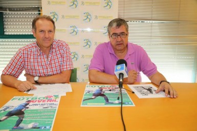 “Se trata de una liga destinada a jugadores de entre 15 y 18 años  no federados, con un límite de 12 equipos”, ha detallado el concejal de Deportes, Joaquín Villazón