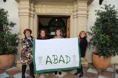 “Este paso supone un apoyo decisivo para el proyecto, impulsado por la asociación ABAD”, ha recordado la concejala de Bienestar Social, Irene Díaz