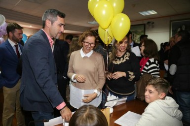 Alumnos de centros educativos de todo el municipio han realizado peticiones para reivindicar los derechos de las personas con discapacidad