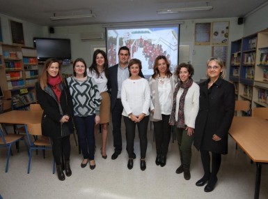 “Una sociedad más justa e igualitaria siempre empieza por la educación, y este centro público es una muestra de cómo trabajar desde las edades más tempranas la igualdad”, ha declarado Rosa del Mar Rodríguez