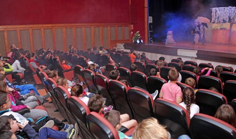 Alumnos de 2º de Educación Primaria han disfrutado de la obra ‘Lecturita... más allá de la imaginación’