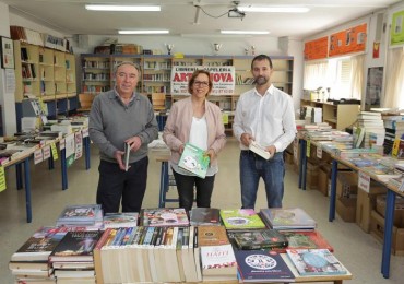 “Gracias a la colaboración de Arte-Nova, la dirección de los institutos y las ampas, es posible esta feria