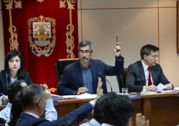 La obra escultórica lleva instalada en la plaza de España de Benalmádena Pueblo desde 1967
