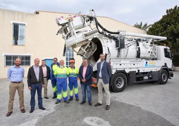 Se estima que el vehículo supondrá un ahorro anual de 8.000 metros cúbicos de agua potable