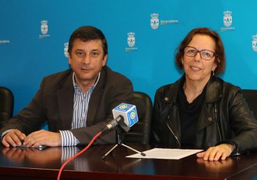 La concejala de Cultura, Elena Galán, presenta esta actividad, que en esta ocasión analizará la obra “La catedral” del escultor Auguste Rodin