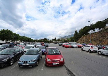 `Como Ayuntamiento estudiamos la vía para cerrar un convenio que ofrezca las máximas garantías para asegurar el mercadillo`, señala el alcalde