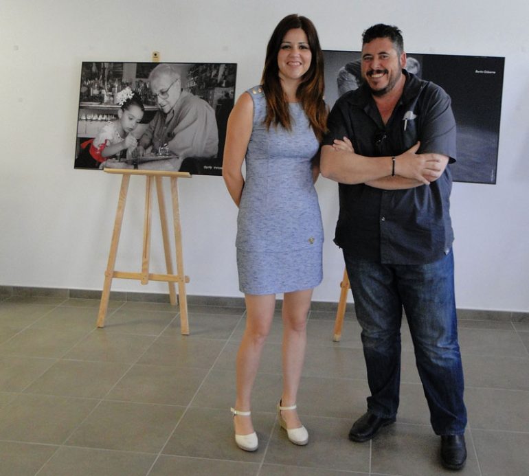 Irene Díaz, invita a visitar una muestra en la que se exponen un total de 16 fotografías de gran formato