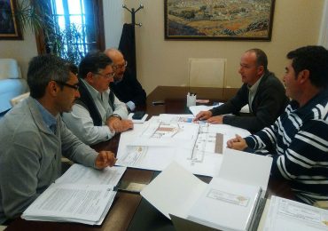 Los representantes del colectivo han agradecido a la corporación y al arquitecto municipal su implicación para dar impulso a este proyecto