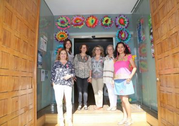 La muestra, integrada por 19 trajes, se inaugura hoy y estará abierta hasta el 3 de julio