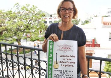 “Con este programa queremos acercar la cultura a espacios en los que no suele estar presente, para dotarles de vida y como elemento dinamizador del comercio”, ha destacado Elena Galán