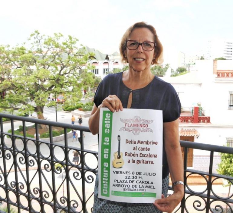 “Con este programa queremos acercar la cultura a espacios en los que no suele estar presente, para dotarles de vida y como elemento dinamizador del comercio”, ha destacado Elena Galán