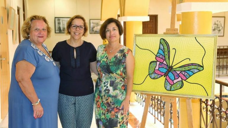 “Nuestra vecina Oksana Mader llevará una bandera del municipio para que esté presente en esta cita internacional”, ha destacado Elena Galán