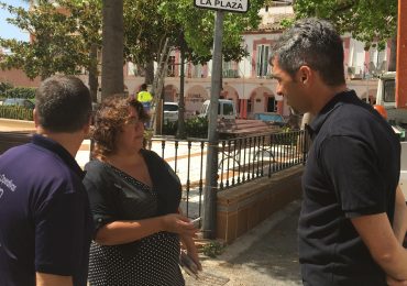 “Atendemos así la demanda de vecinos y comerciantes de la zona”, ha explicado Víctor Navas, que ha visitado la zona para comprobar el desarrollo y resultado de los trabajos