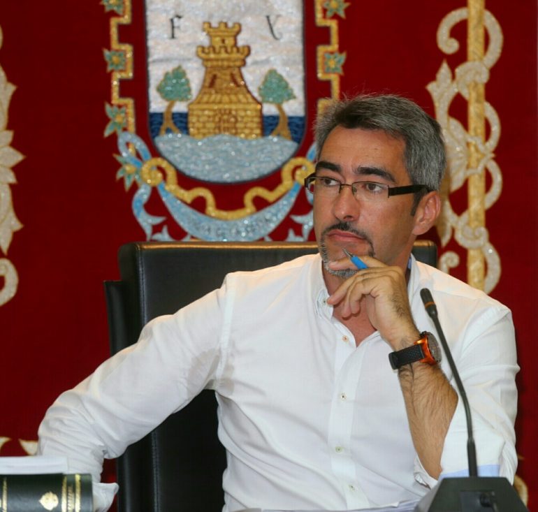 El Ayuntamiento de Benalmádena dispondrá de 10 millones de euros para inversión tras aprobar por unanimidad en un pleno el pasado viernes un suplemento de crédito