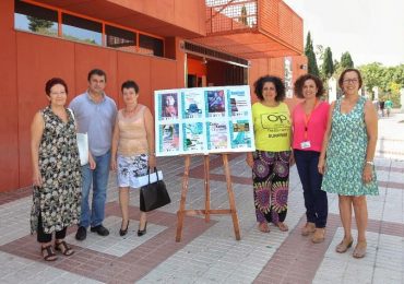 “La diversidad y actividad constante de nuestros clubes de lectura demuestran la inquietud cultural de los benalmadenses”, ha destacado la concejala de Cultura, Elena Galán