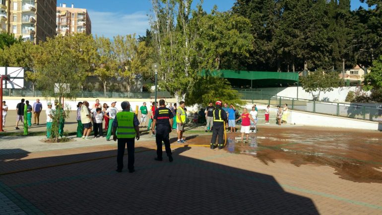 En el simulacro han participado Bomberos de Benalmádena, Policía Local y Protección Civil
