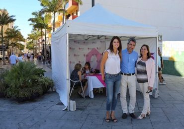 Profesionales de AFAB han realizado tests de memoria y han facilitado a los ciudadanos consejos para mantener el cerebro en las mejores condiciones