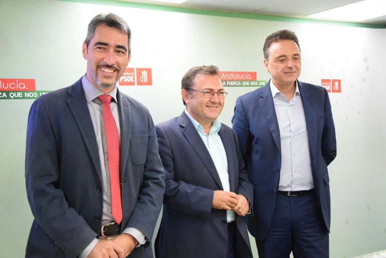 Alcaldes socialistas piden que no se olvide a la Costa del Sol y a la Axarquía