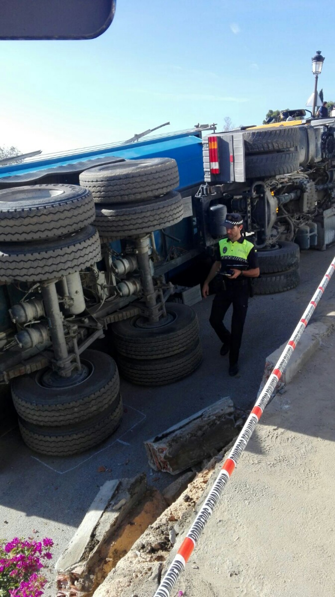 La circulación en un sentido se recuperó al mediodía, y el doble sentido a primera hora de la tarde