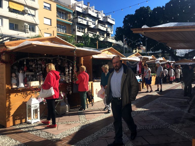 Participan negocios abiertos al público en Fuengirola y artesanos que desarrollen una actividad relacionada con la Navidad
